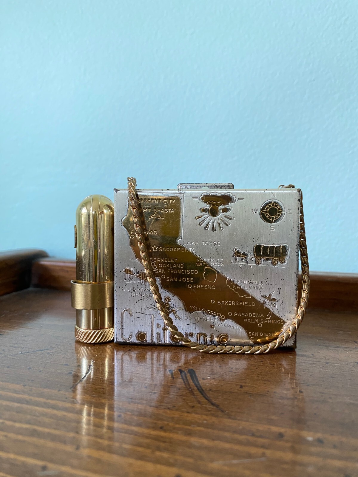 Vintage 1950s California Map Souvenir Gold Mini Makeup Vanity Case Minaudiere