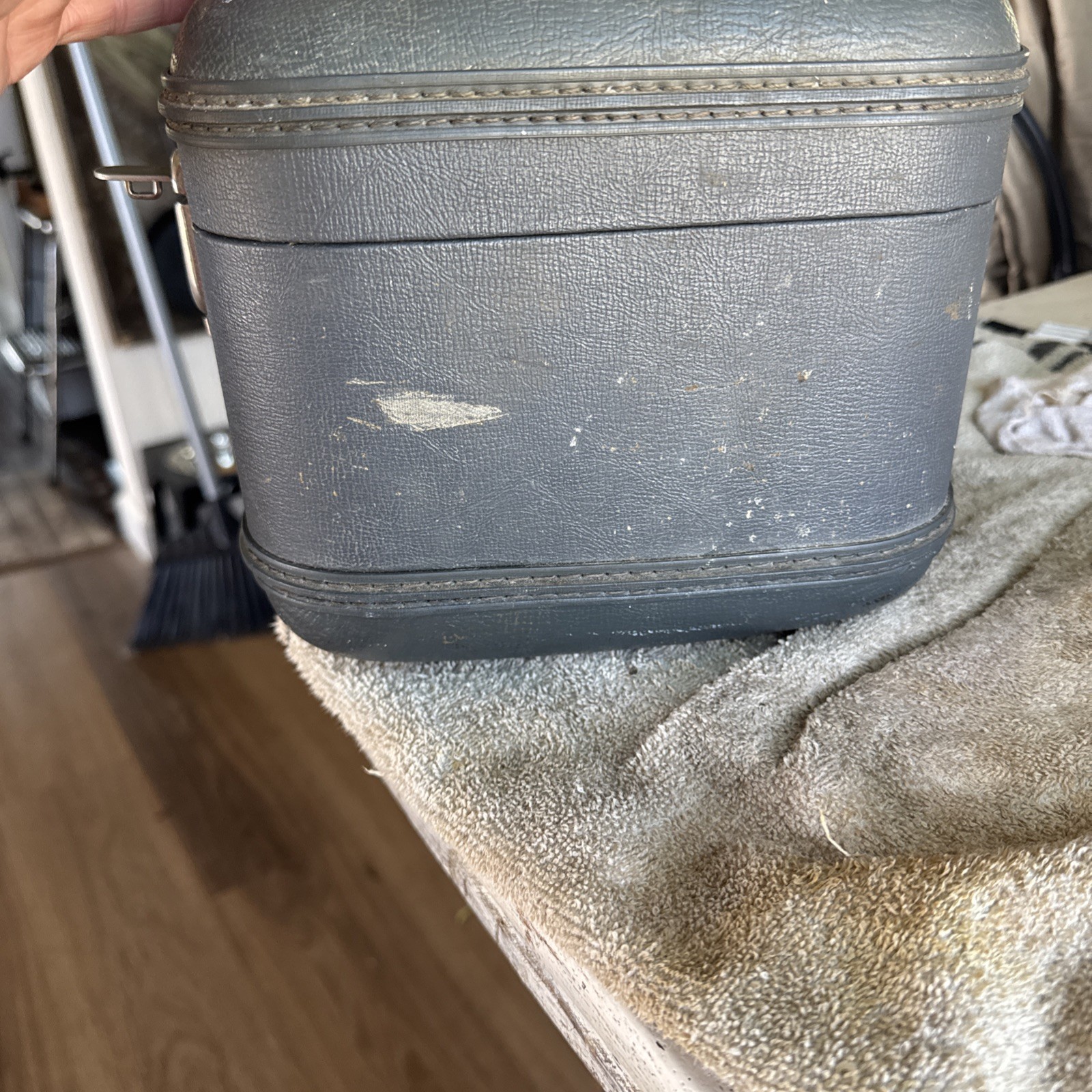 Vintage Train Case Platt No Key