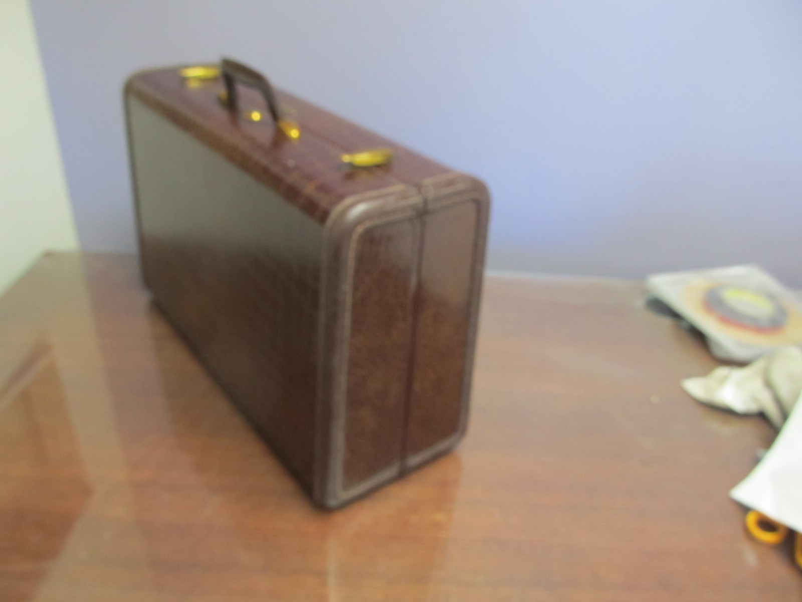 VINTAGE Samsonite 4121 Shwayder Faux Alligator Suitcase Train Luggage 21x13x8