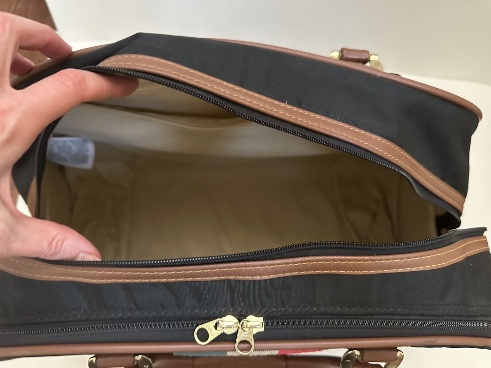 Lark Black Weekend Travel Duffle Bag Carry on Luggage