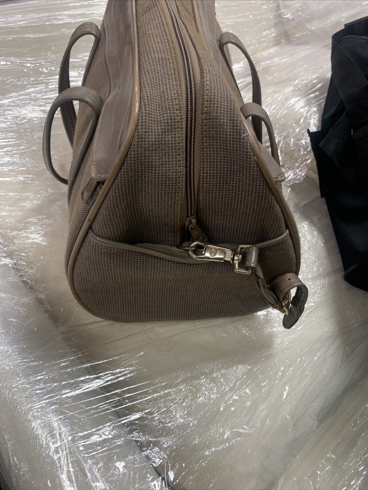 Hartmann Tweed Brown With Leather Trim Weekender Travel 15″x 11″x8″
