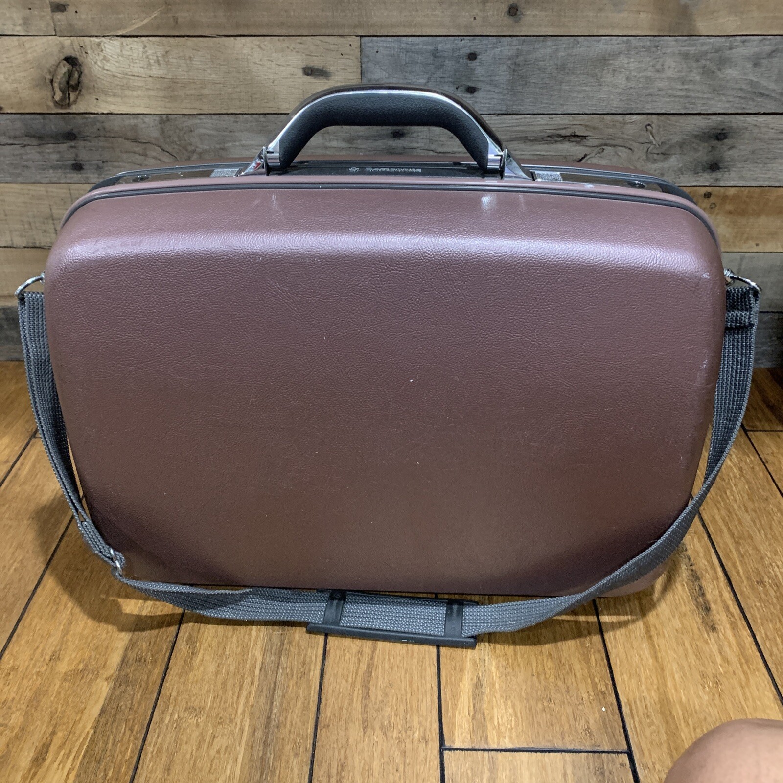 Vintage 1987 Samsonite Silhouette 4 Rolling Hard Suitcase Dusty Rose Carry On