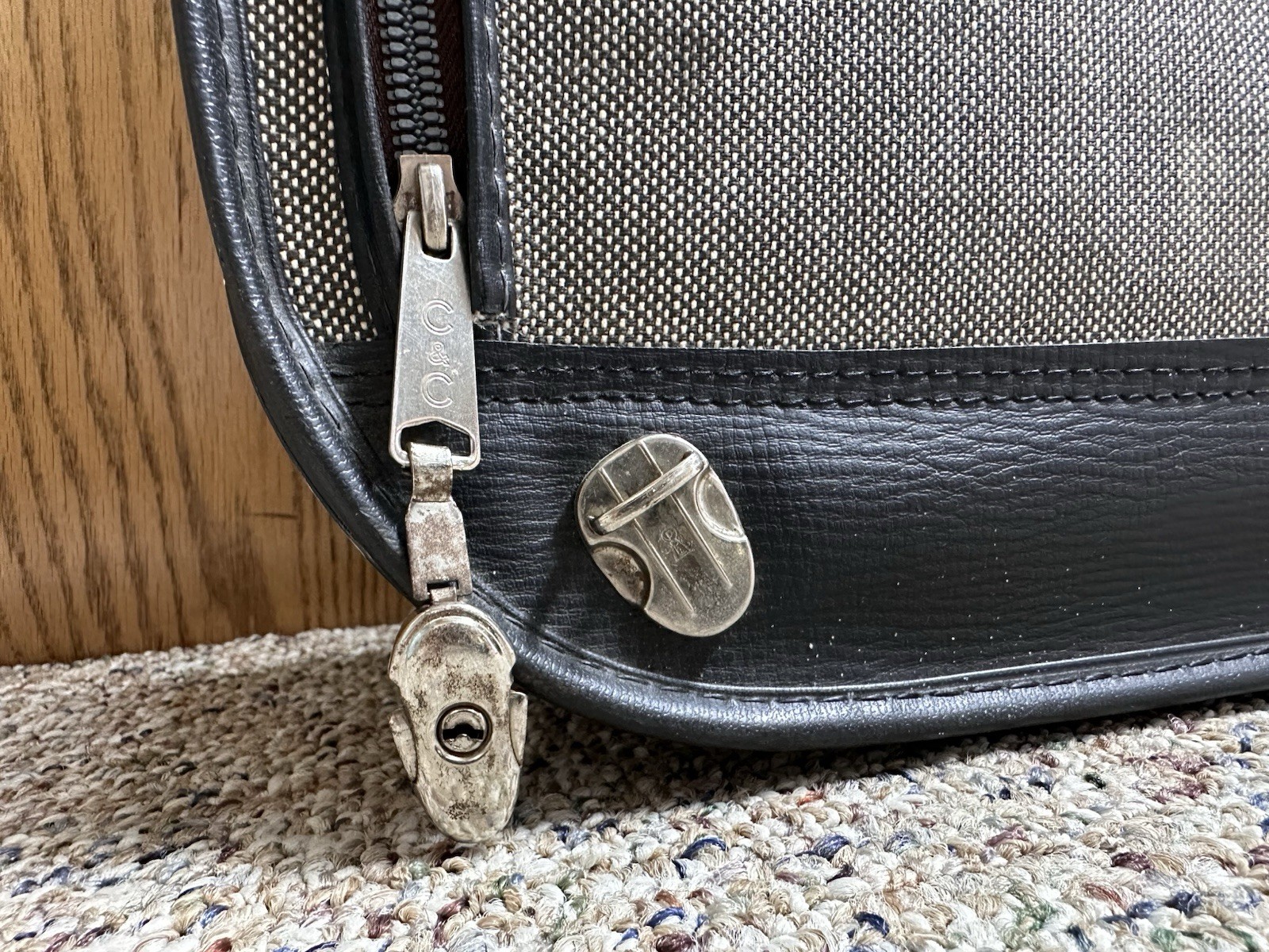 Vintage 1960s Grey Tweed Grasshopper Atlantic Luggage -Zippered Lock Soft side
