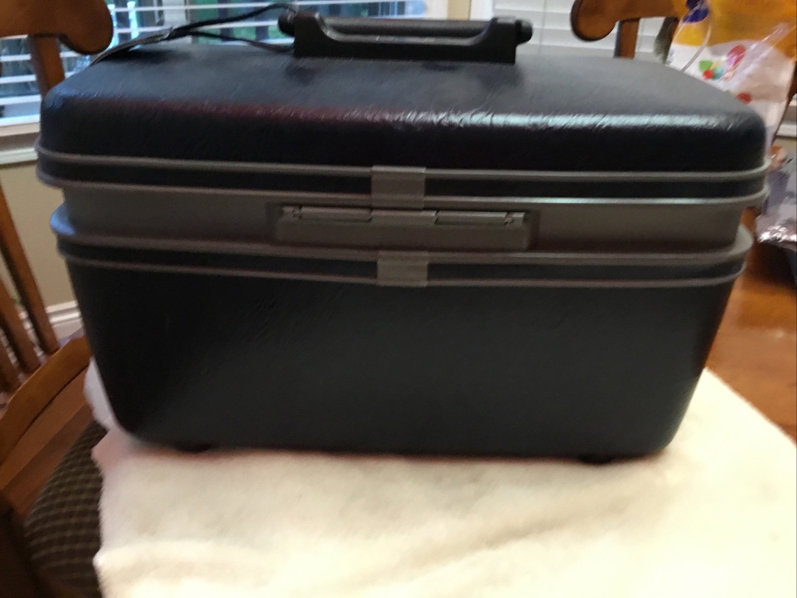 Samsonite Contour II Blue Hard Shell Carry On / Make-up Case – with Tray & Tag