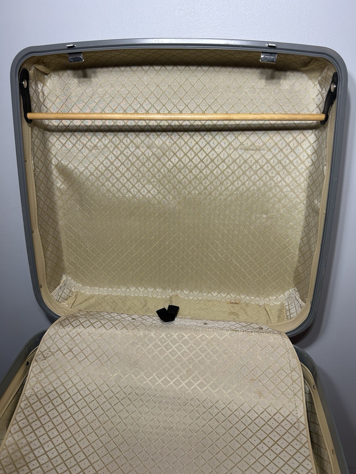 Vtg Rolling Navy Blue Samsonite 1987 Carry Pak 12 Hard Suitcase luggage with key