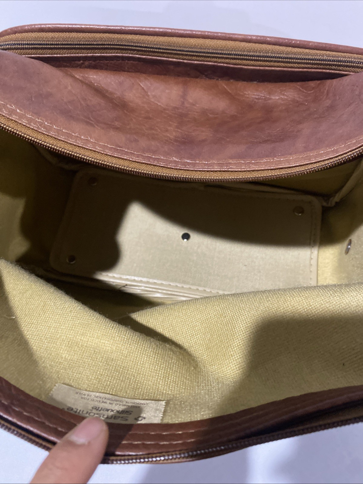 Vintage 1970’s Samsonite Silhouette Il Burgundy Luggage Travel Tote Shoulder Bag