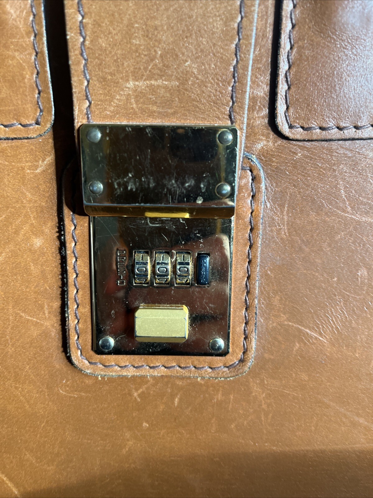Vintage Tan Top Grain Cowhide Large Leather Briefcase Presto Combo Lock. USA
