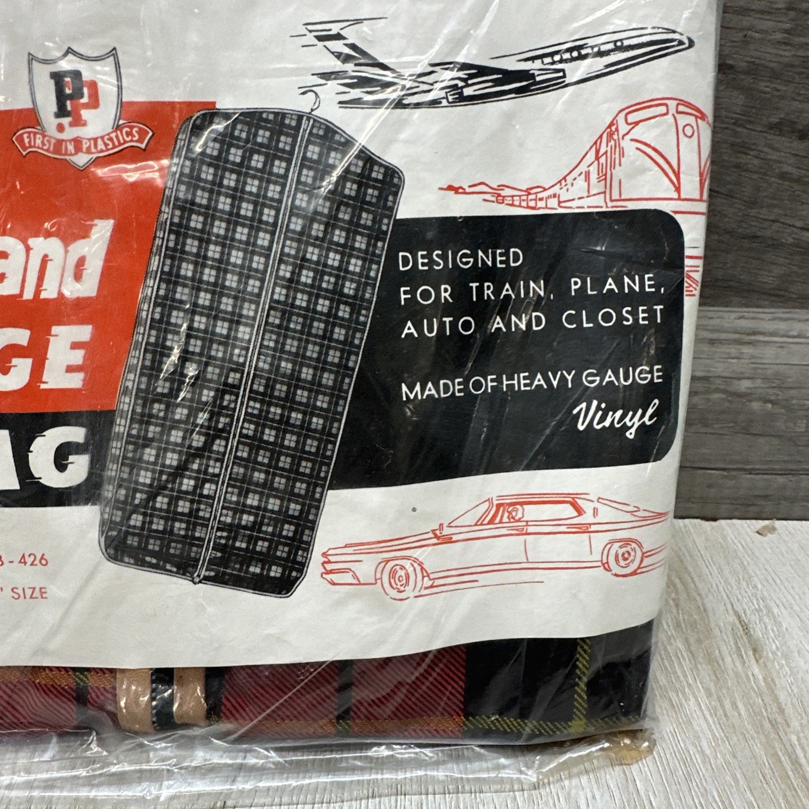 Vintage Universal 54″ Ladies Length Travel Garment Bag Red Plaid Vinyl USA NICE