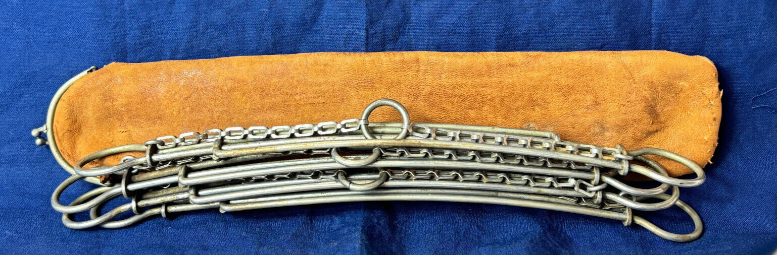 VTG Travel Clothes Hanger Lot Of 4 Telescopic Sliding With Leather Case
