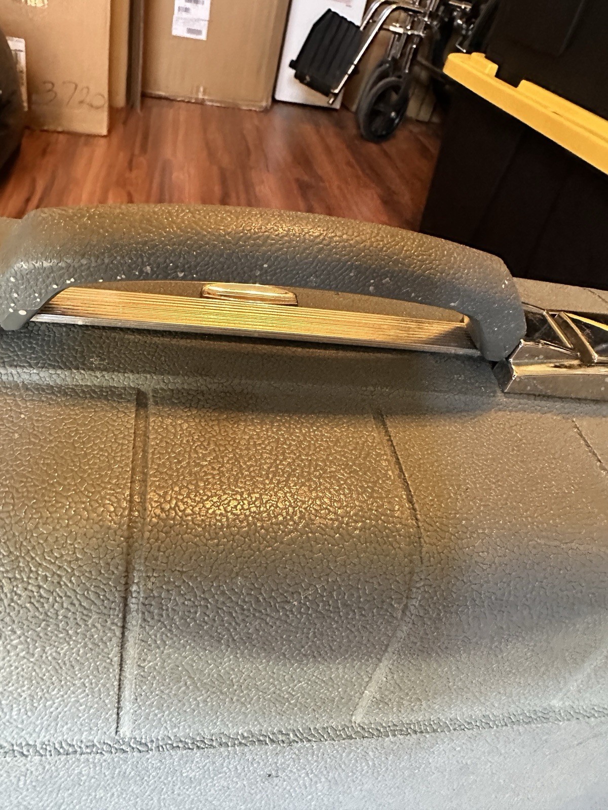 Starflite Luggage Blue 1960s Hard Case SUITCASE 23″ X 16″ X 5.5″ Vintage