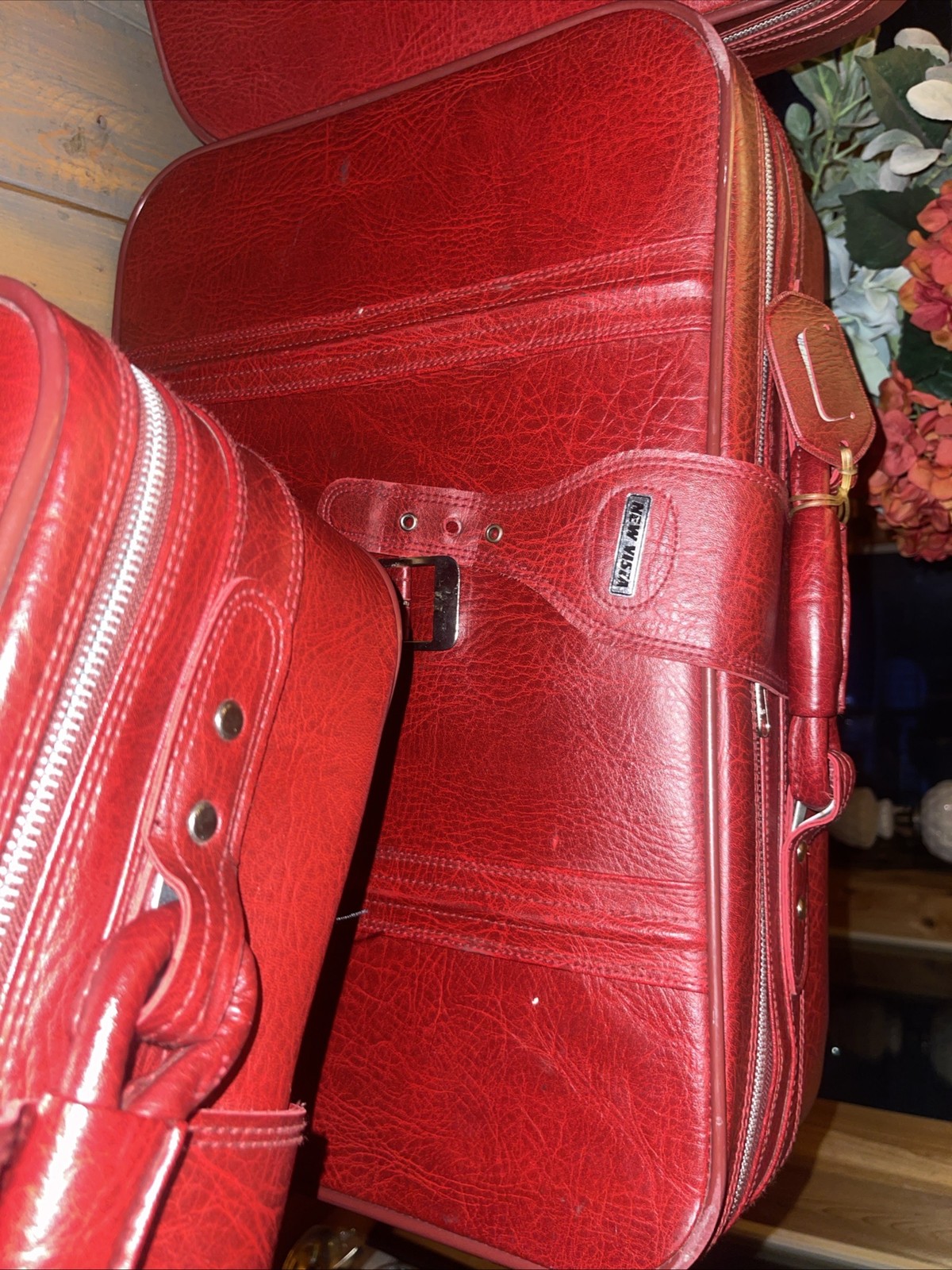 New Vista Vintage 1970s Burgundy Red 5 Piece Luggage Set Nesting Suitcases MCM