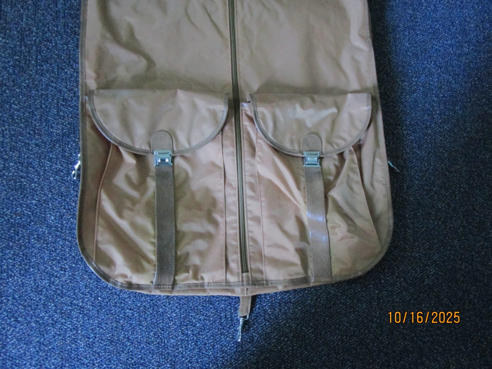 American Tourister Garment Bag Vintage Brown w Pockets & Zippers 45 by 22 approx