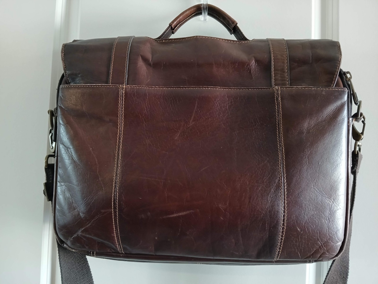 VINTAGE SAMSONITE COLOMBIAN LEATHER FLAP OVER MESSENGER BAG DOUBLE GUSSET BROWN