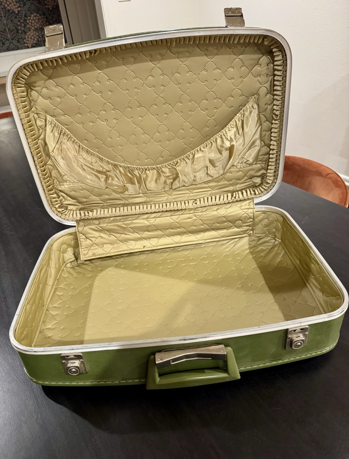 Vintage 1960s Green Vinyl Hard Shell Suitcase Set- Extra Compartments