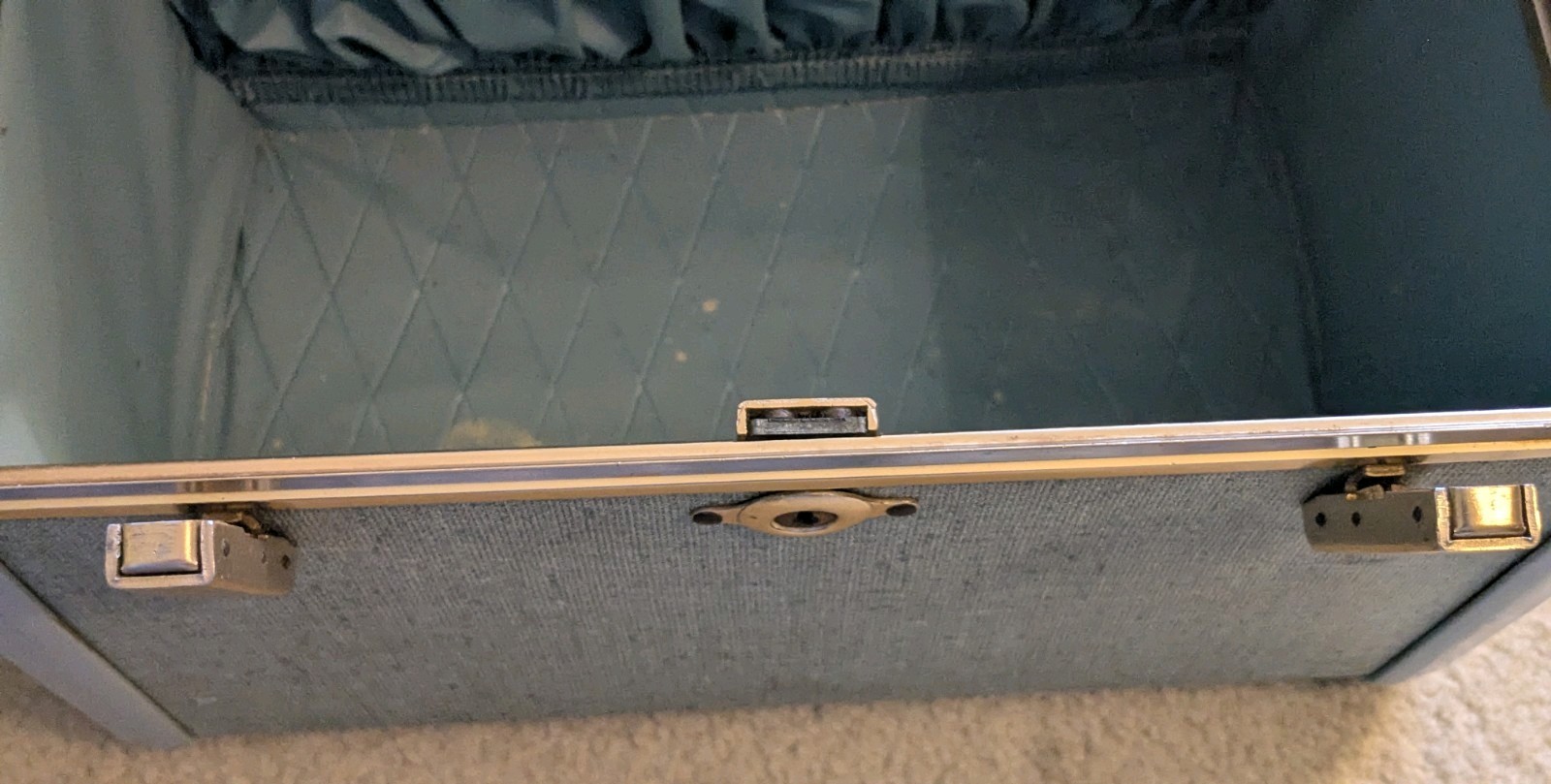 Vintage Ultralite Train Case By Samsonite Luggage Made In USA