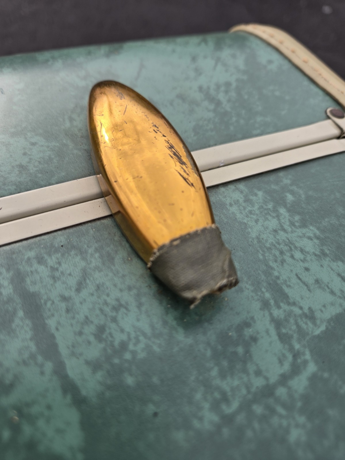Samsonite VTG 1950s Luggage Suitcase 26″x19″x8″ Marbled Green SHWAYDER No Key