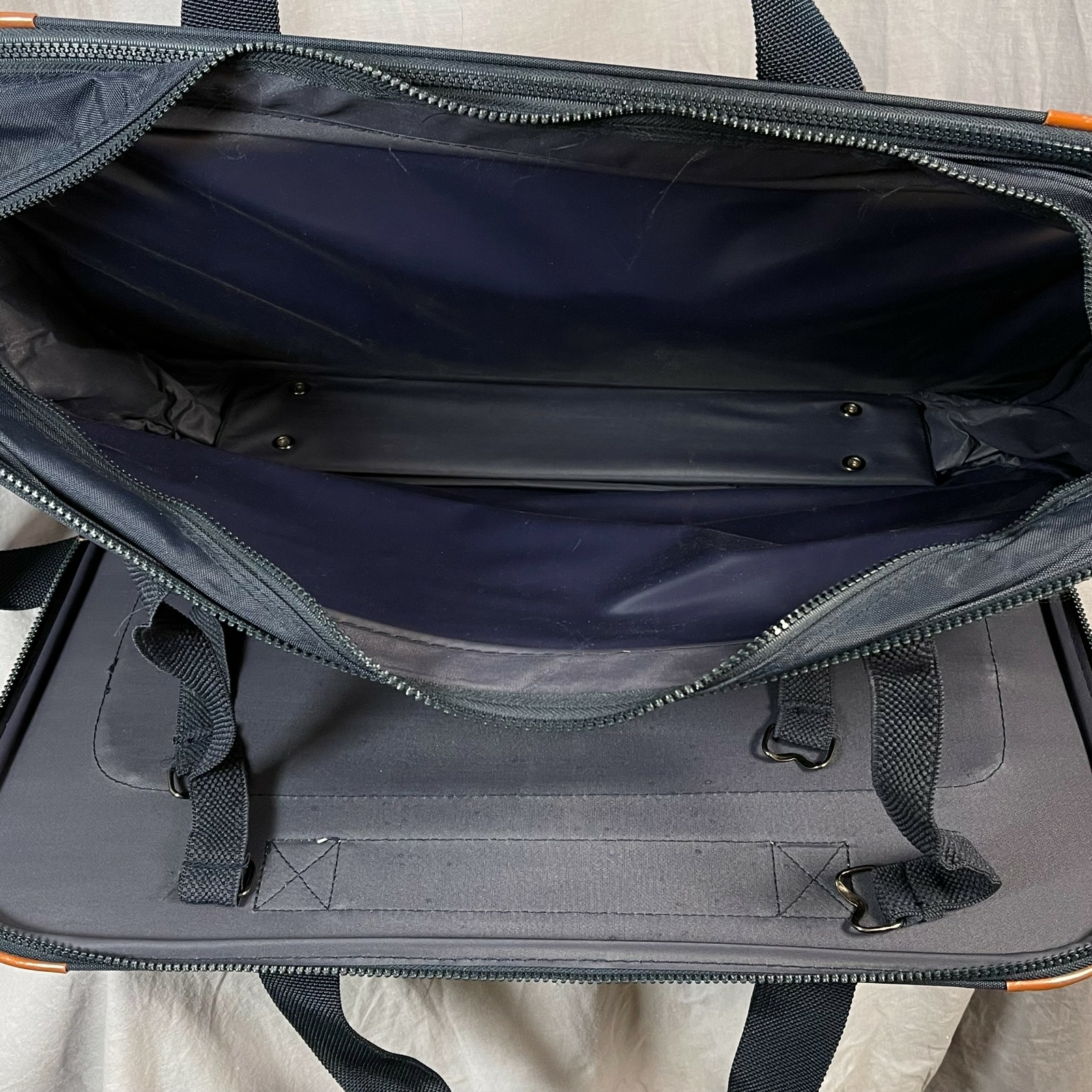 Jordache Canvas Large Carry On Shoulder Messenger Bag Travel Weekender Vintage