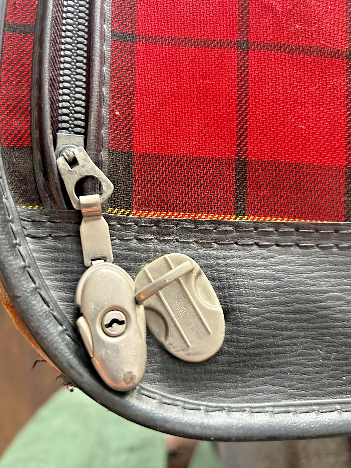 Grasshopper Suitcase Red Black Yellow Tartan Plaid Zip Luggage 23″ x 17.5″x 5″