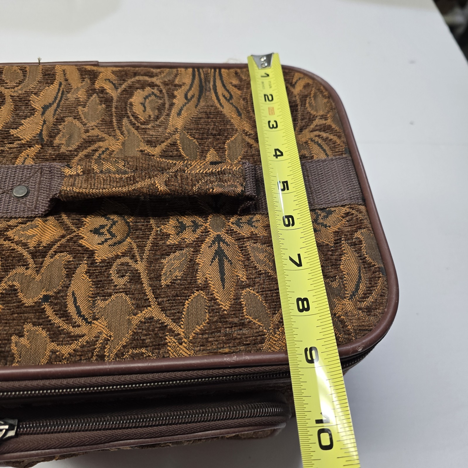 Vintage 90s NWOT Tapestry Travel Case Strap Neutrals Gold Brown Floral Makeup