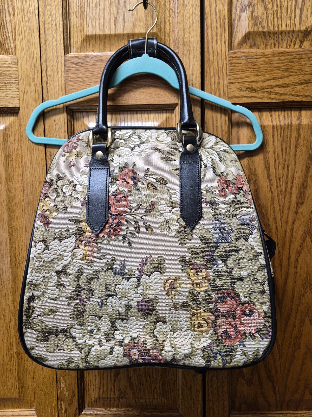 Vintage 1970s Lark Floral Tapestry Overnight Bag Train Case 15″ x 14″