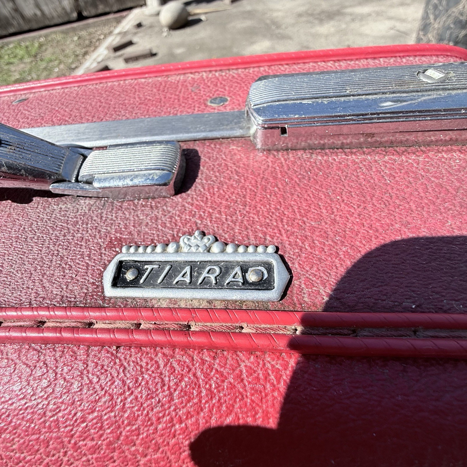 Vintage American Tourister Tiara Hard Shell Luggage Set 2pc Red Plastic USA