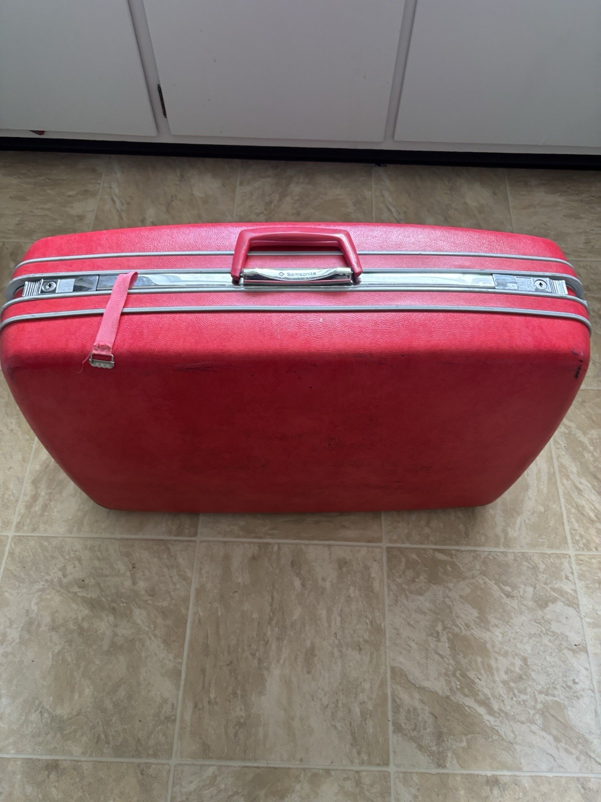 Samsonite Hard Shell Pink Marbled Suitcase 1960s -slightndamage