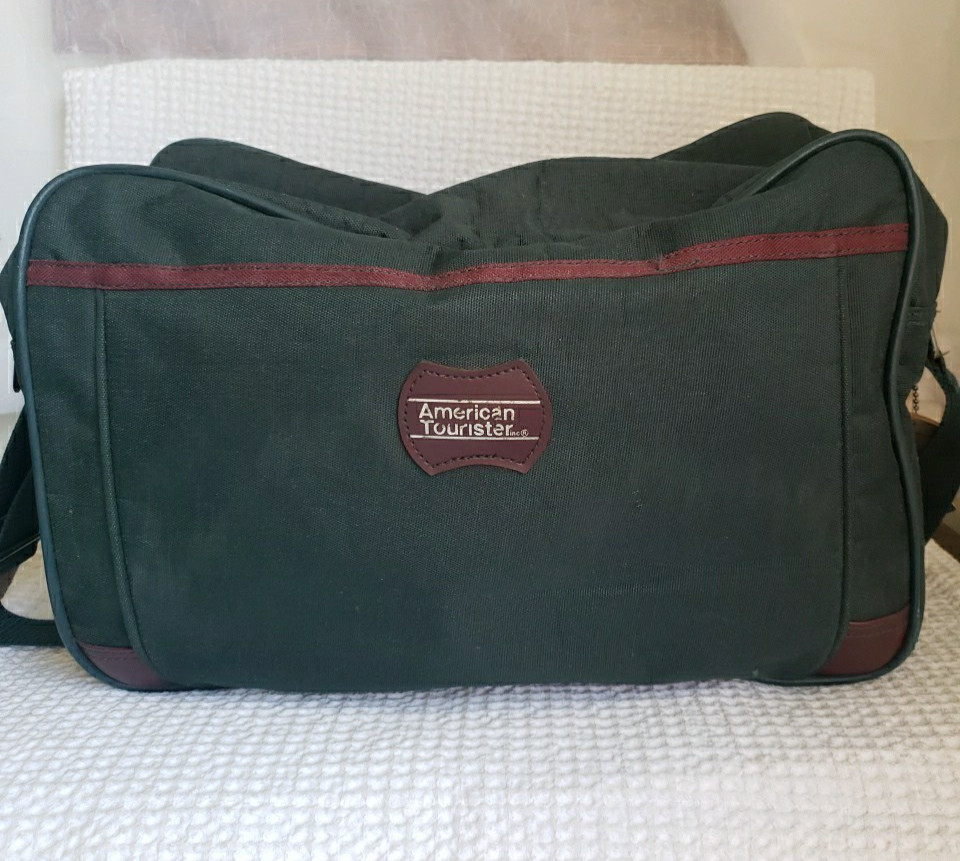 VTG American Tourister Green Soft Side Carry On Overnight Bag Adj Shoulder Strap
