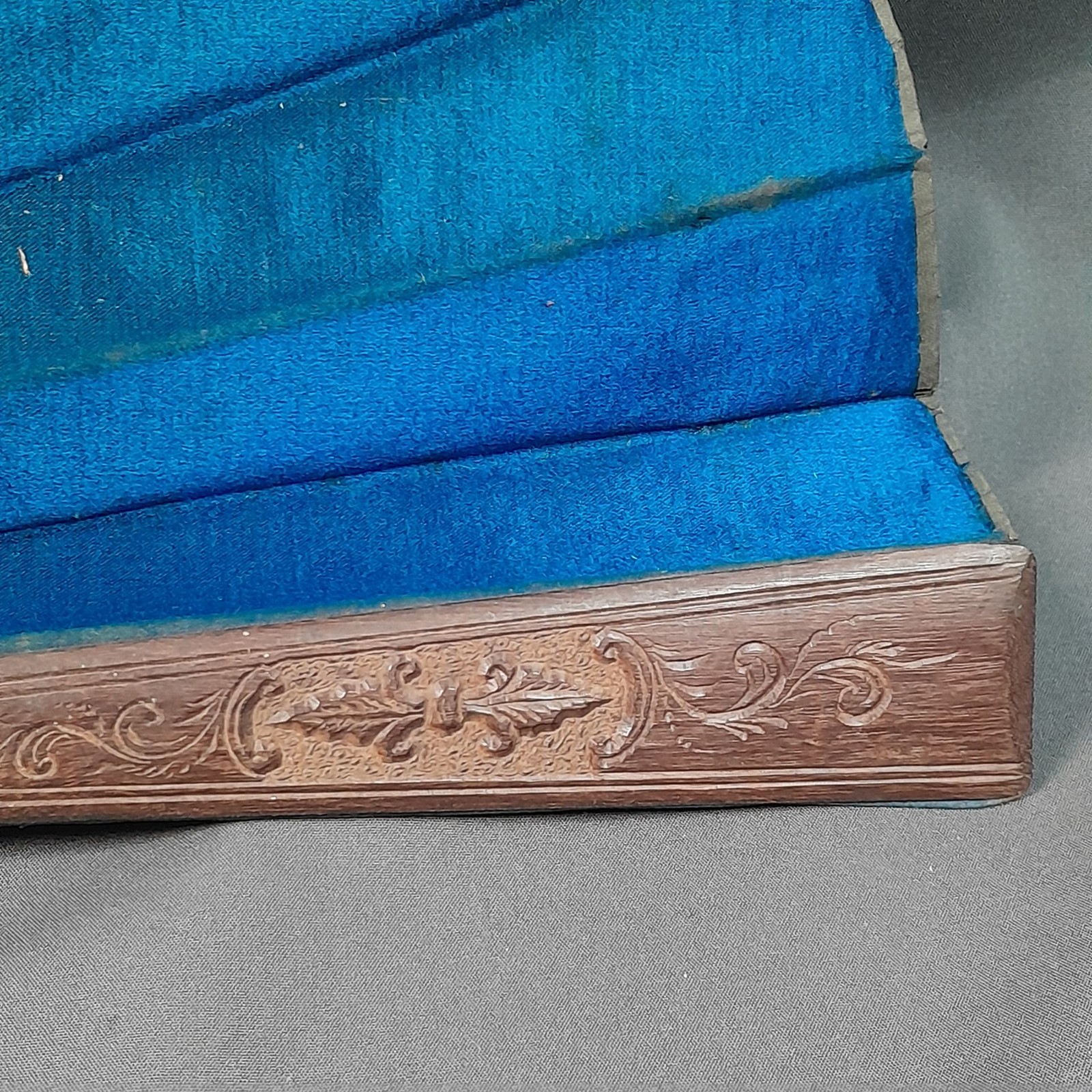 39. Antique Fan With Draft Wood Frame, Embroidered Velvet Country.