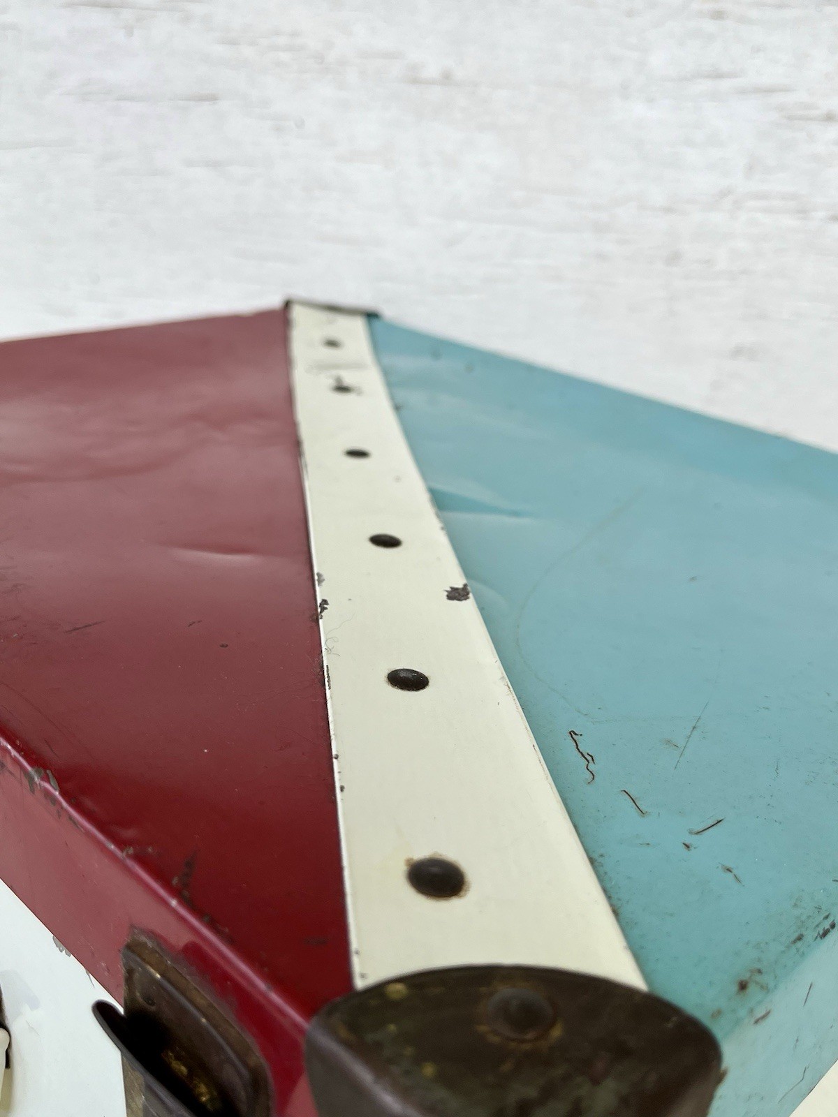 Metal Red, White & Turquoise Roller Skates Travel Carry Case (No Skates or Keys)