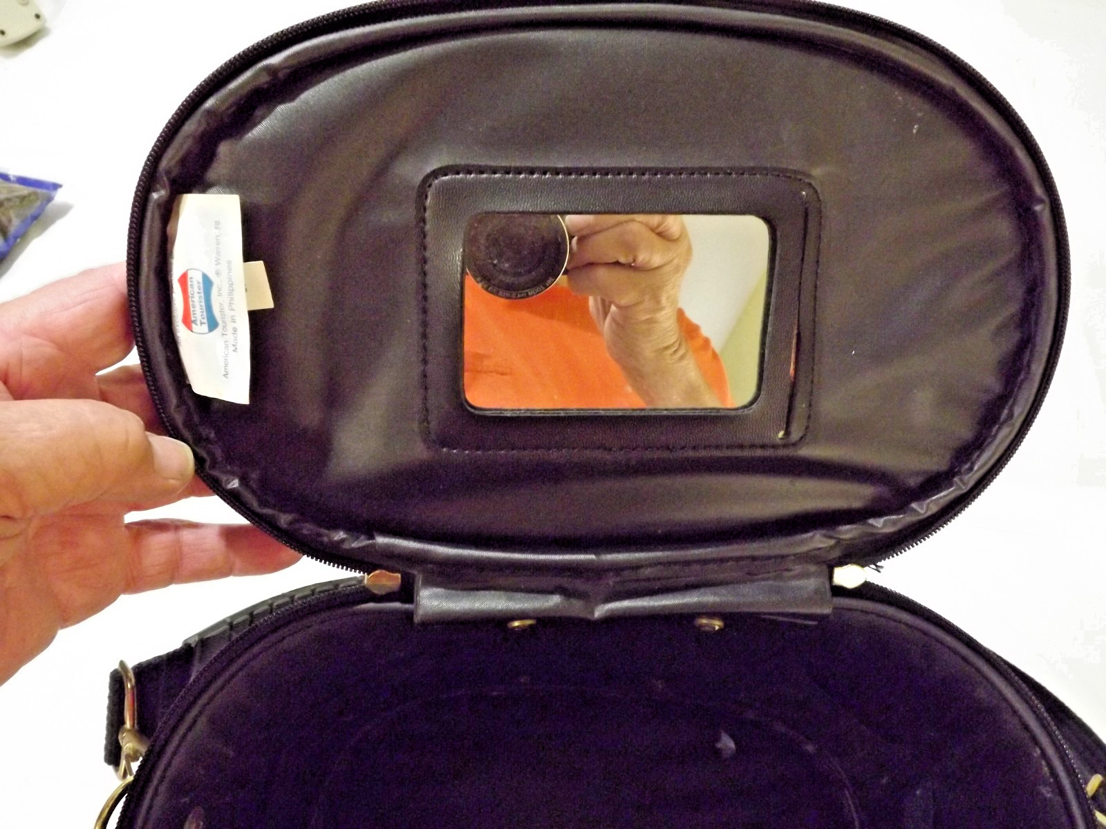 VTG American Tourister Tapestry Train Case Oval Carry On Luggage Bag Makeup
