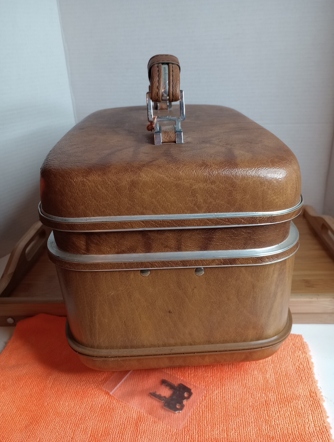 Vintage Airway Travel / Train Case With Mirror And Keys. Brown. 🚝 💥🔥🔥💥