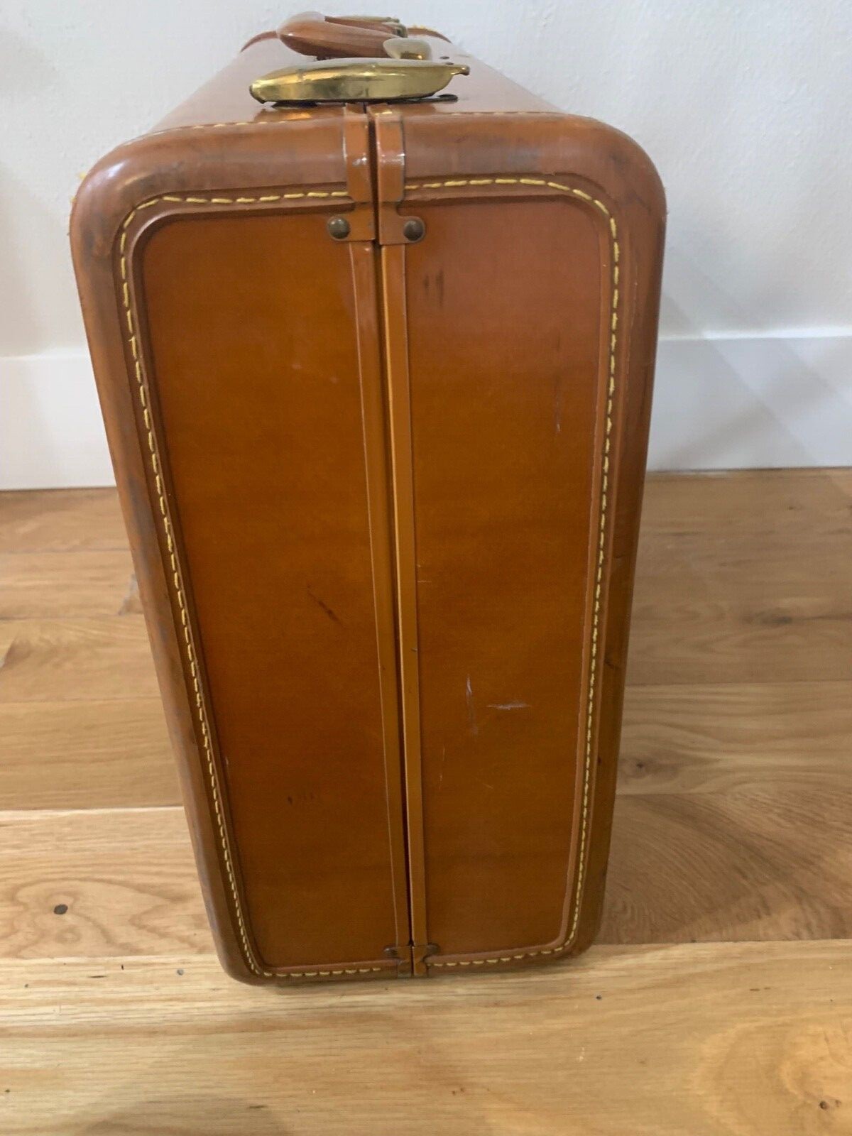 VINTAGE SUITCASE, Samsonite luggage, Travel Bag, Overnight bag, leather suitcase