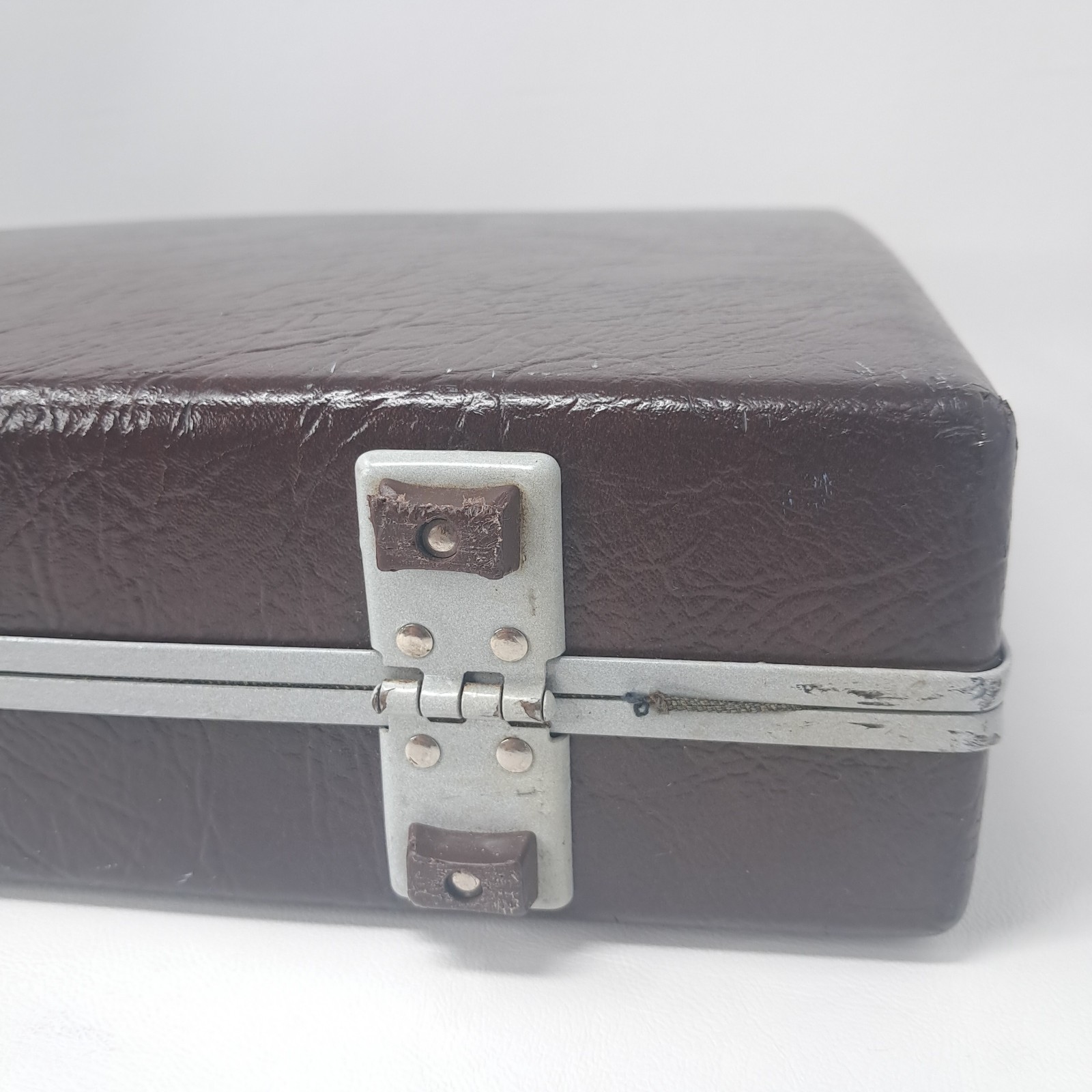 Vintage Samsonite Hard Shell Slim Briefcase Brown Textured Faux Leather w/ Keys