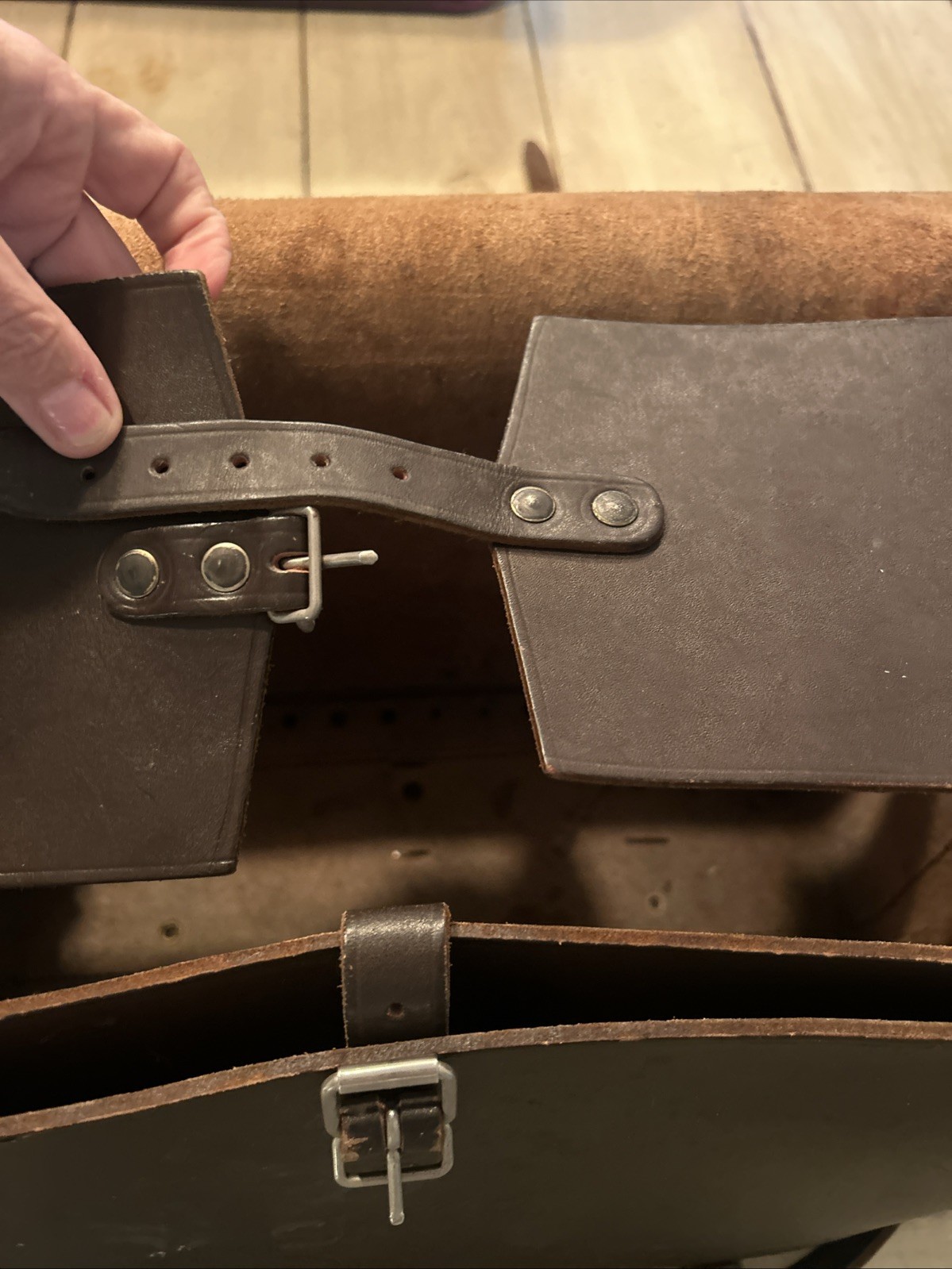 Beautiful Heavy Thick Leather RARE Riveted Train Case Bag SNCF Railways