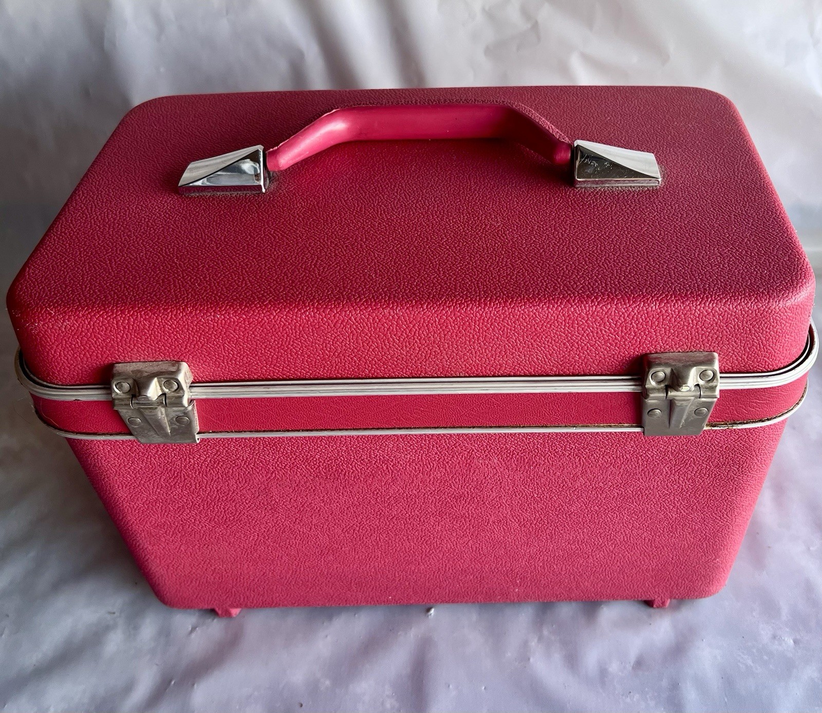 Vintage Sears Train Case WITH Unlock Combo & Mirror | Model Blandon (Berry Red)