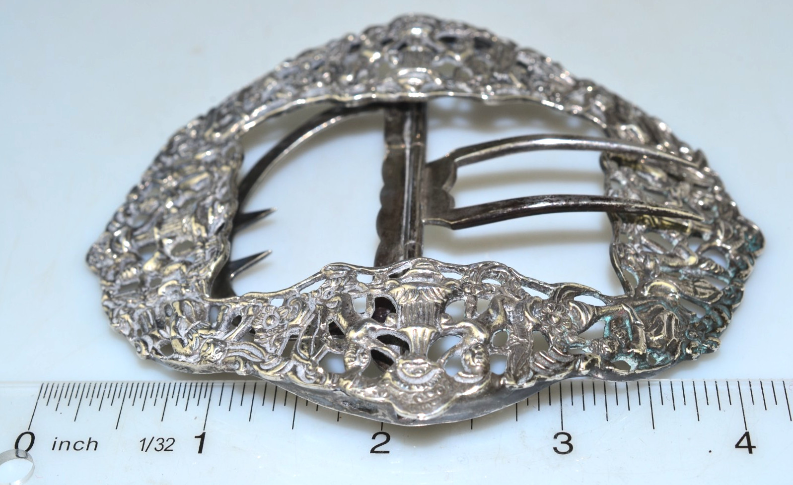 ANTIQUE VICTORIAN HEAVY SILVER 2 PRONG CLAW TRUNK BUCKLE WINGED FIGURES 79.6 g