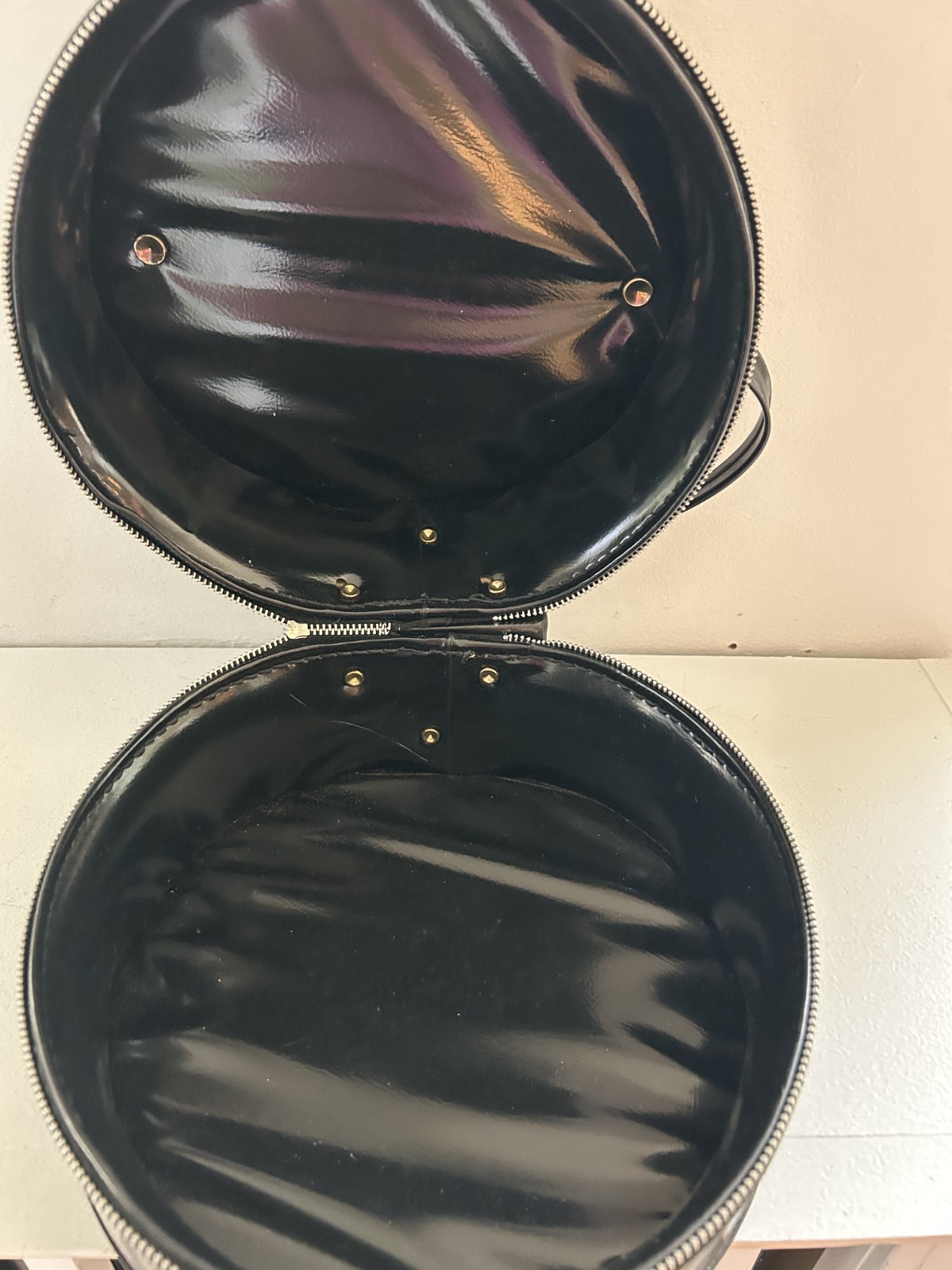 1960s Vintage Black Vinyl Hat Wig Case Train Luggage Zippered 7″ T X 8″D MOD MCM