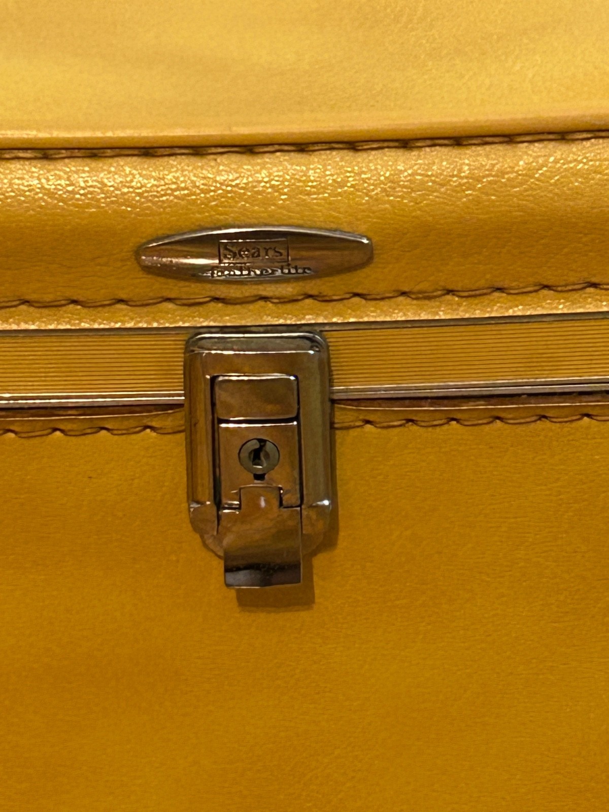 Vintage Luggage 1960s-70s Sears Featherlite Train Case Light Golden Yellow