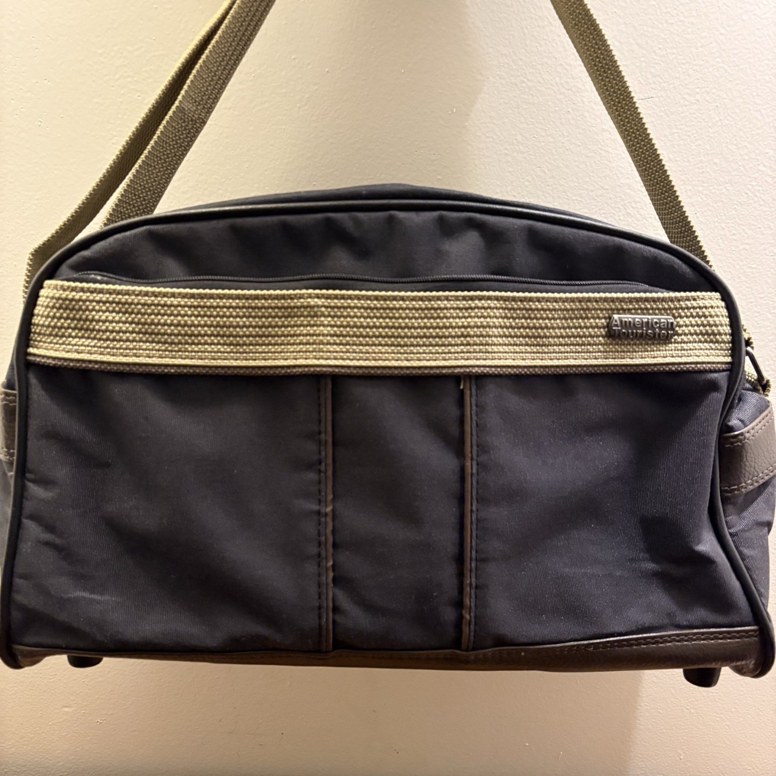 VTG 1980’s American Tourister Carry On Shoulder Bag Messenger Bag Gray/Tan