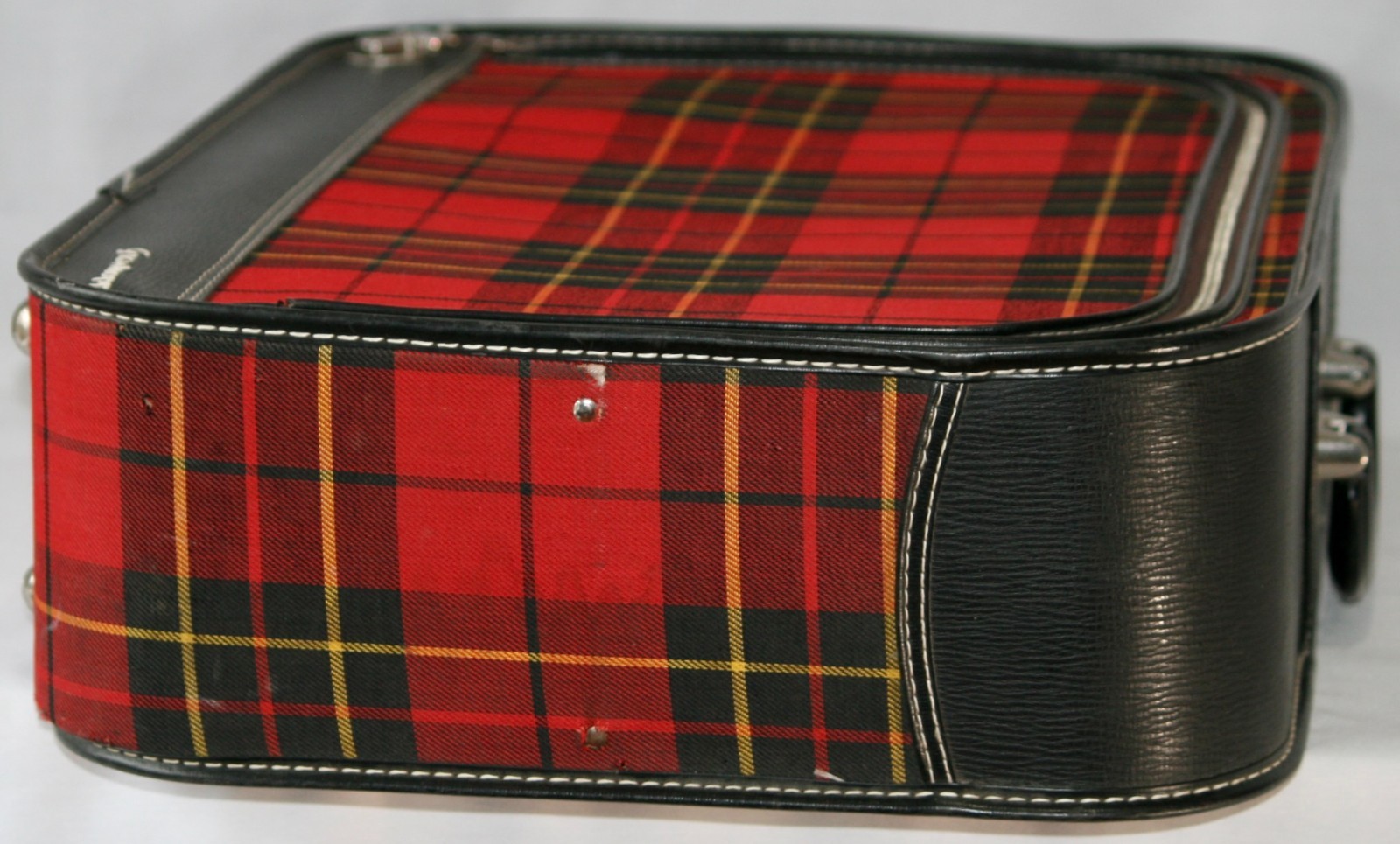 Grasshopper Suitcase Red Black Yellow Tartan Plaid Zip Luggage 21″ x 15.5″x 5.5″
