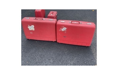 Sears Forecast Luggage 4 Piece Set w/ Train Case & Original Key 1970s Red