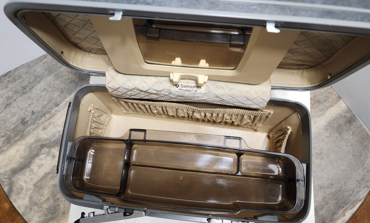 VTG Gray Samsonite Profile II Hard Shell Train Case w/ Tray NO KEY *US Seller*