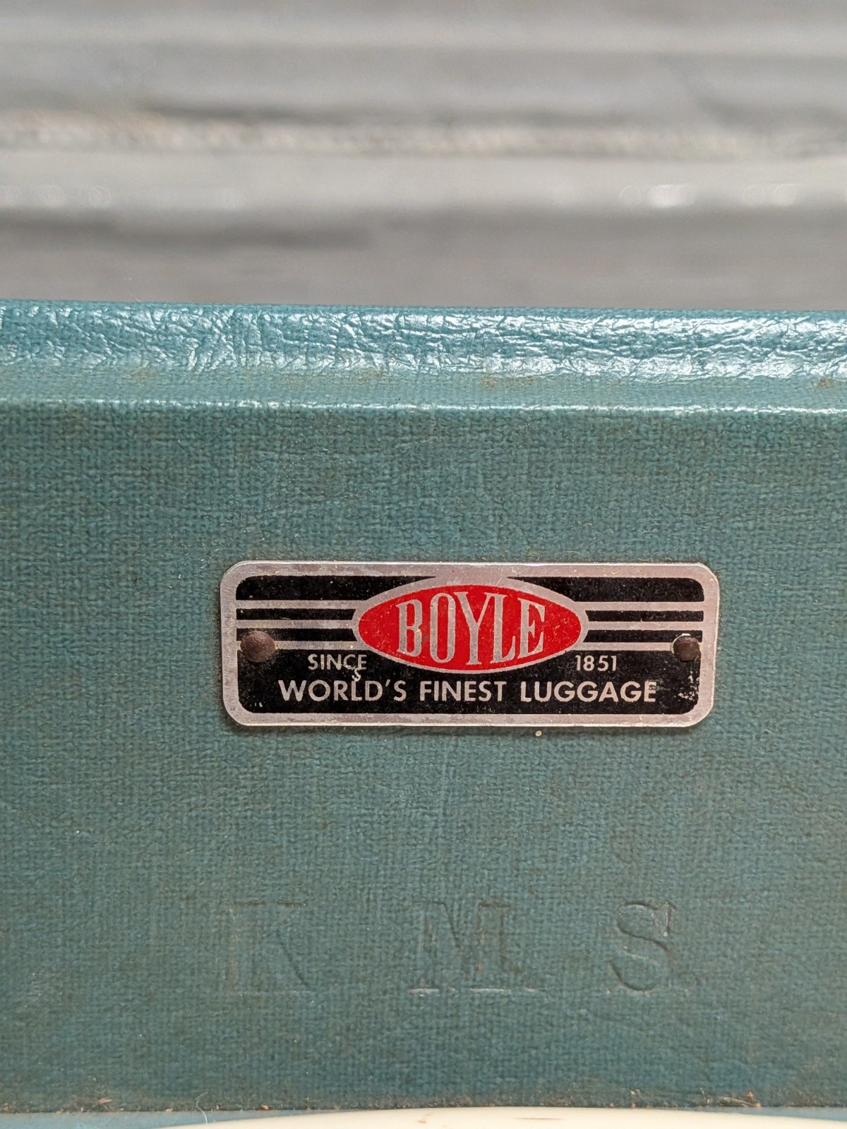 Vintage 1950’s Boyle Luggage Blue Hard Suitcase 18″ x 13″ x 5″ Briefcase Size