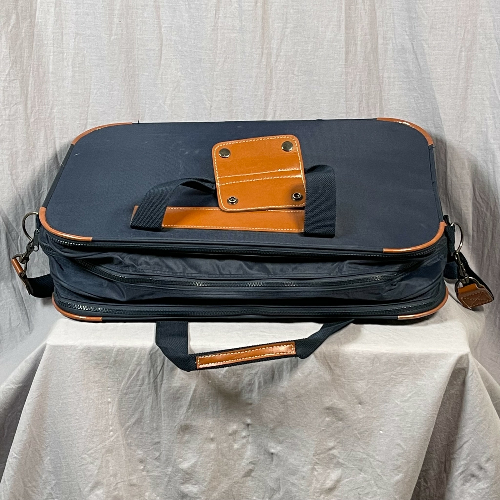Jordache Canvas Large Carry On Shoulder Messenger Bag Travel Weekender Vintage