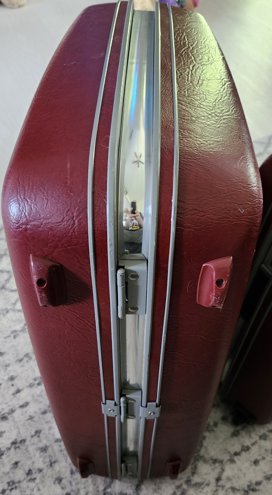 Vintage Samsonite Sentry Maroon Hard Case SEE DESCRIPTION. Paperwork & Keys