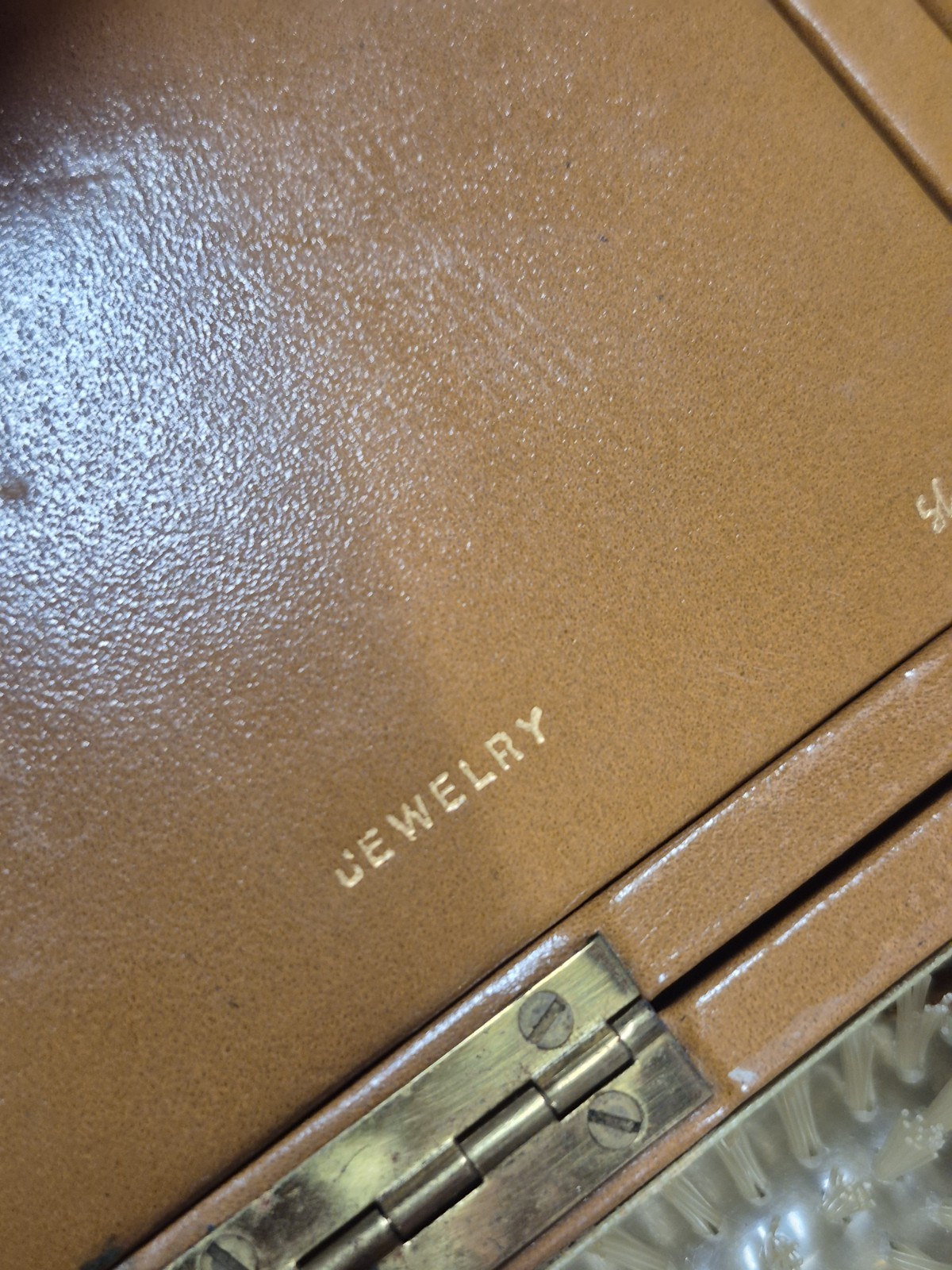 Vintage Short Trip Genuine Leather Train Vanity Cosmetic Travel Case Key Bottles