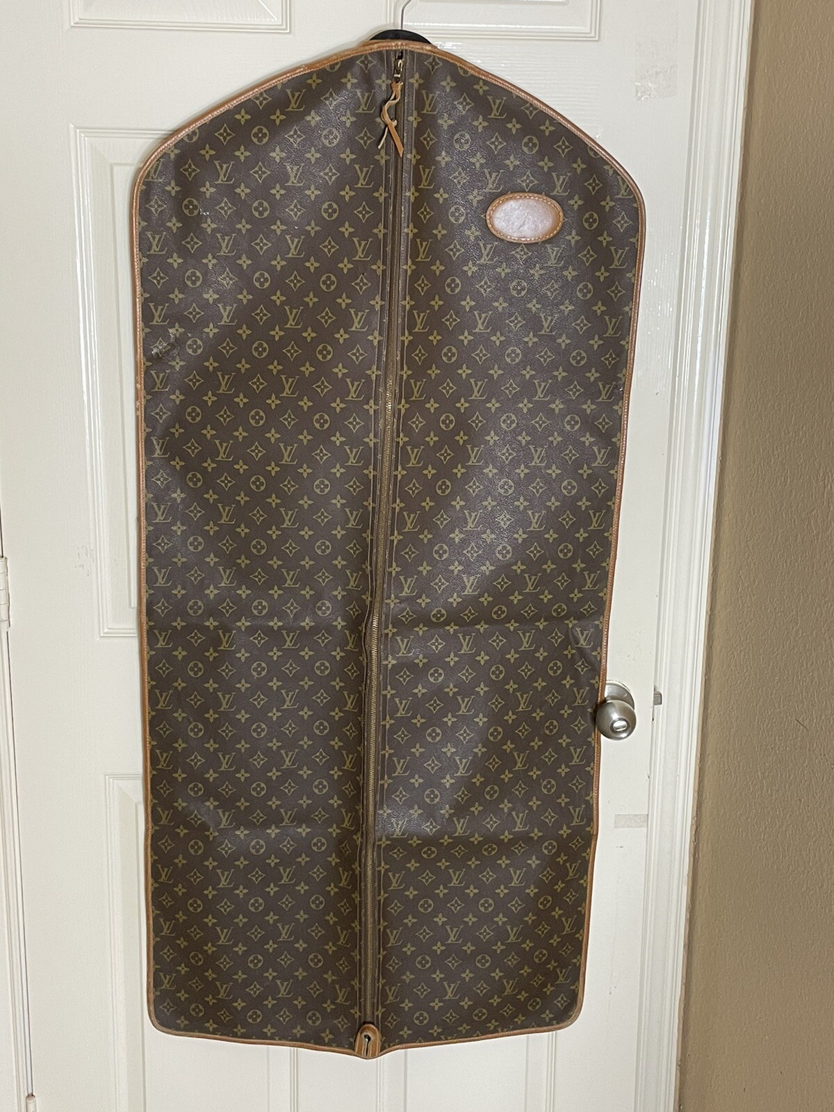 Vintage Louis Vuitton French Paper Tag Garment Bag. 2