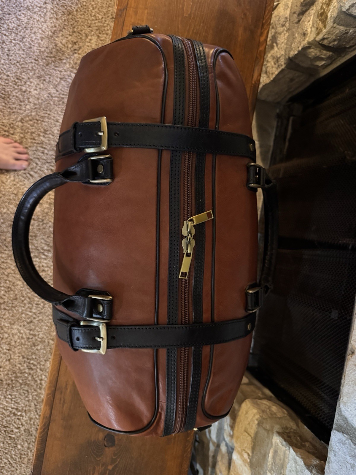 Handcrafted Italian Leather Weekender Duffle Bag 21in Brown & Black-w/Brass Feet