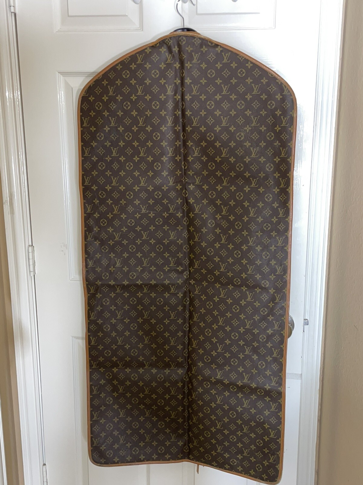 Vintage Louis Vuitton French Paper Tag Garment Bag. 2