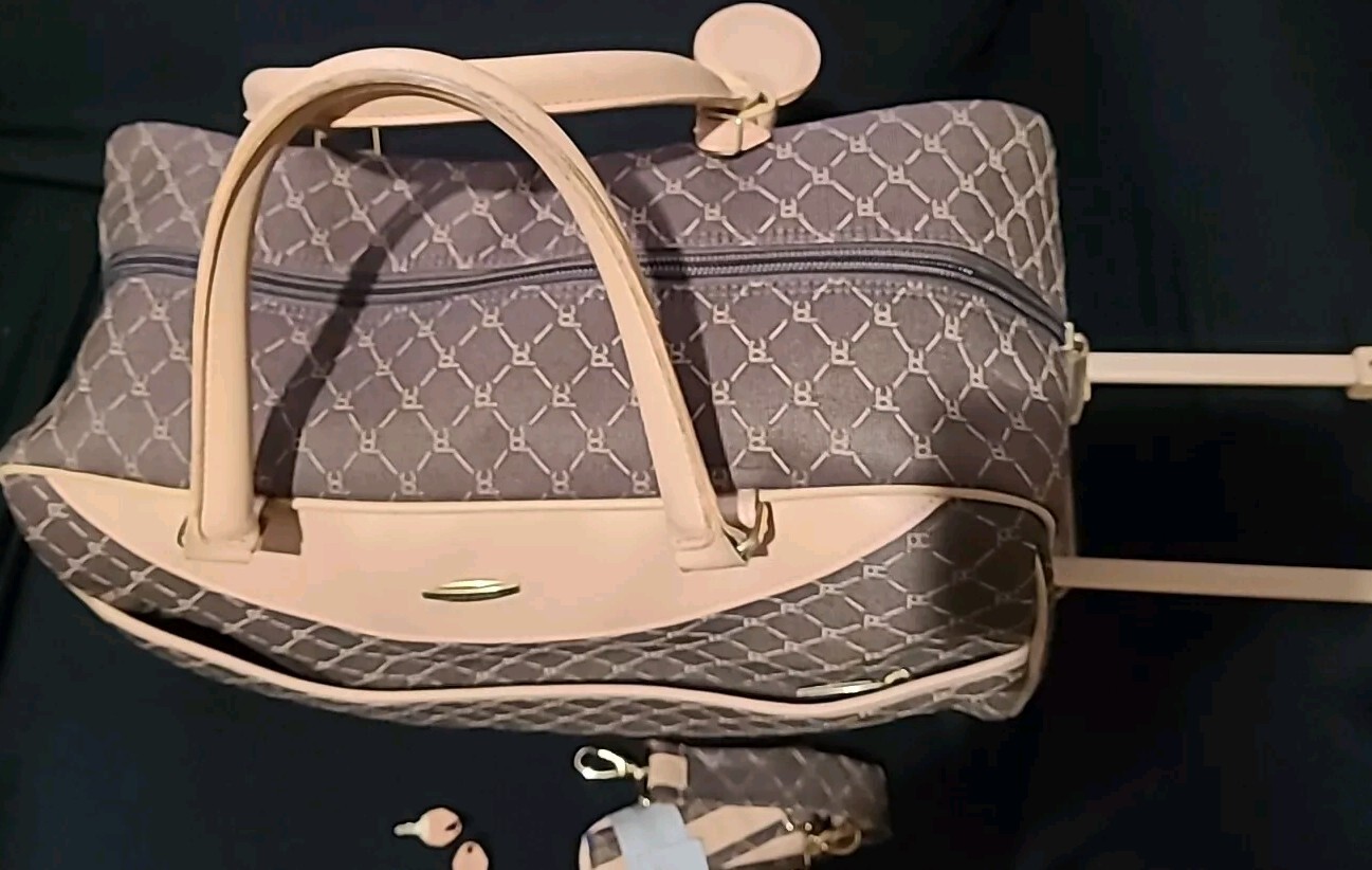 Pierre Cardin Vintage Rolling Duffle Travel Bag 19″x11’x10″ Pre-owned